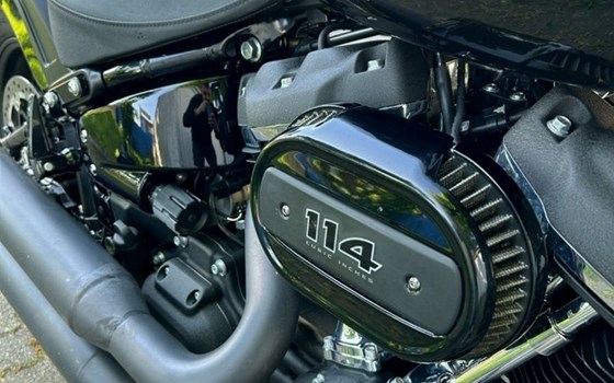 Gebrauchtmotorrad Harley-Davidson Softail Fat Bob 114 FXFBS - Bild 5