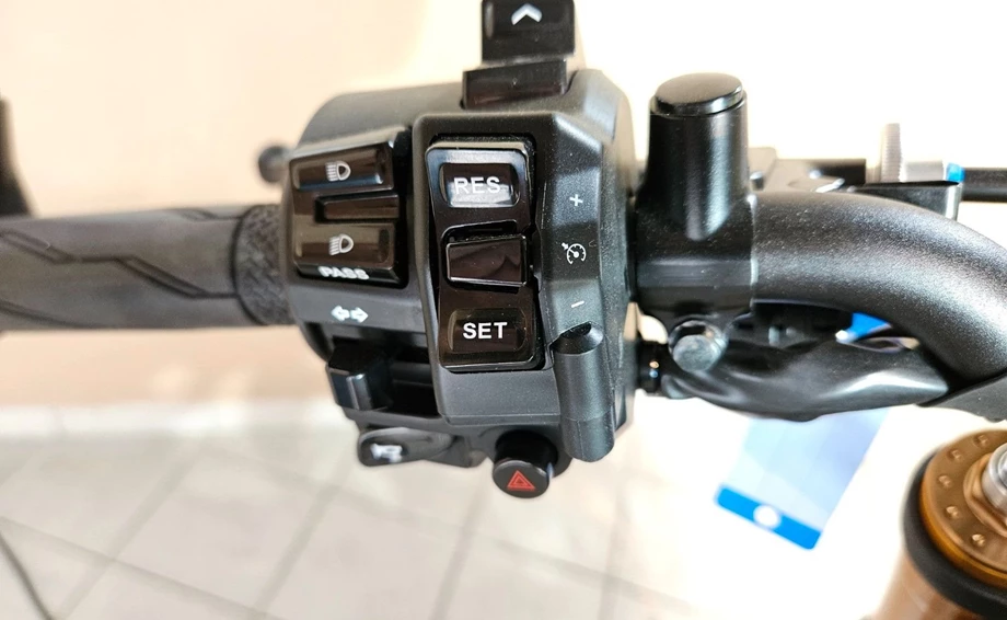 Angebot Yamaha XSR900 Bild 14: Angebot Yamaha XSR900