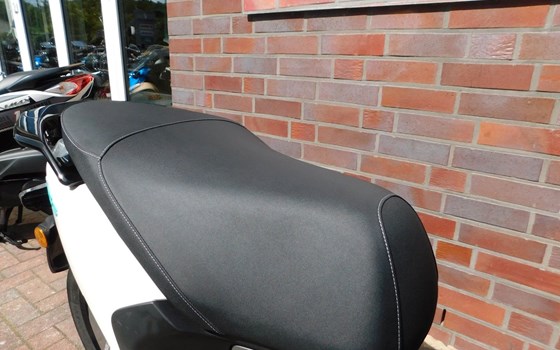 Gebrauchtmotorrad Yamaha NEO's - Bild 16