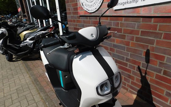 Gebrauchtmotorrad Yamaha NEO's - Bild 4