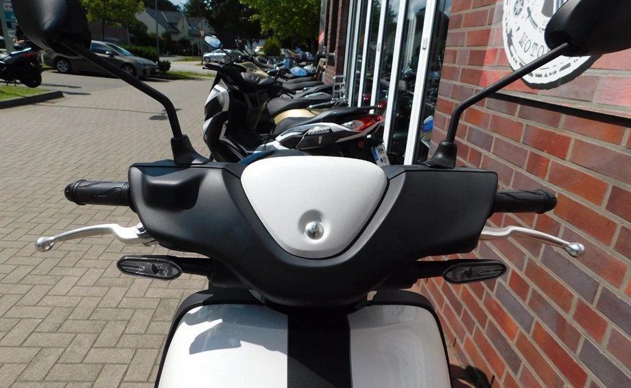 Angebot Yamaha NEO's Bild 6: Angebot Yamaha NEO's