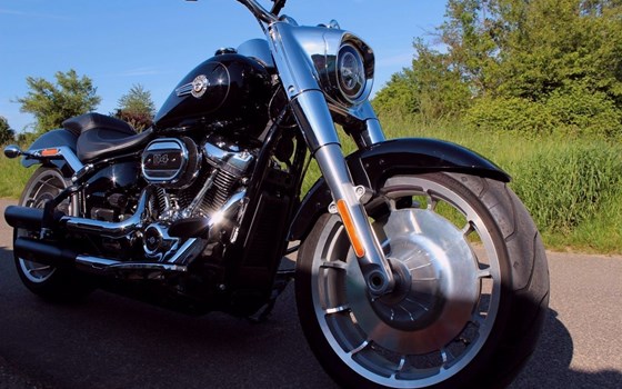 Gebrauchtmotorrad Harley-Davidson Softail Fat Boy 114 FLFBS - Bild 2