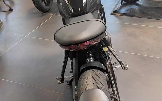 Neufahrzeug Triumph Trident 660 Triple Tribute - Bild 2