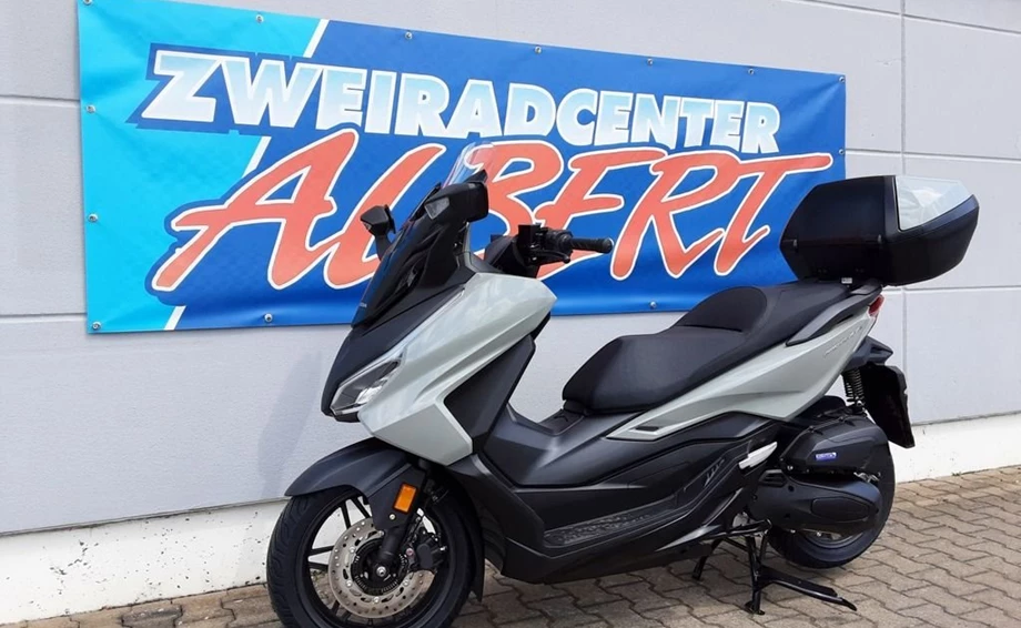 Offer Honda Forza 125 Bild 3: Offer Honda Forza 125