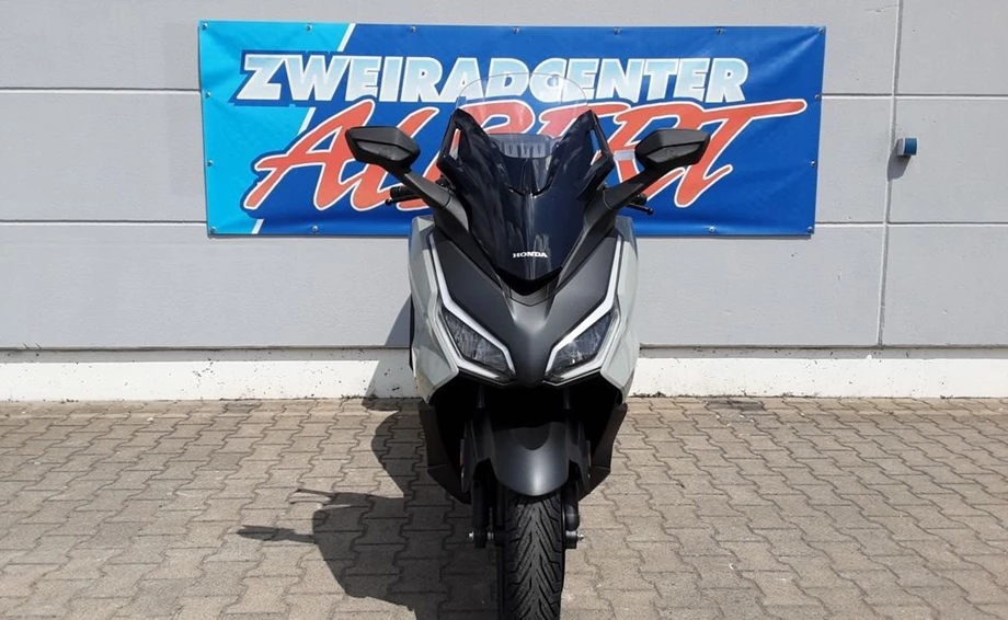 Offer Honda Forza 125 Bild 6: Offer Honda Forza 125