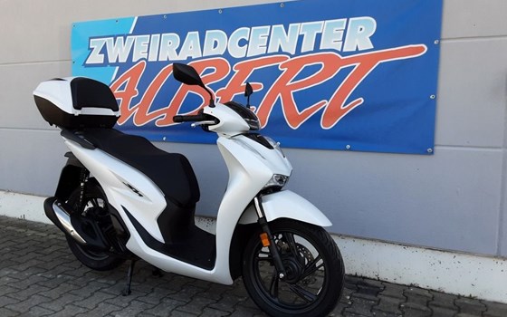 Gebrauchtmotorrad Honda SH125i - Bild 3