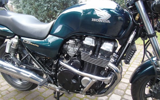Gebrauchtmotorrad Honda CB 750 Sevenfifty - Bild 7 Gebrauchtmotorrad Honda CB 750 Sevenfifty - Bild 7