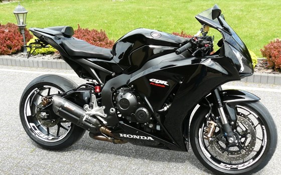 Gebrauchtmotorrad Honda CBR1000RR Fireblade - Bild 1