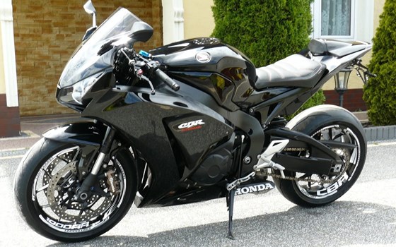 Gebrauchtmotorrad Honda CBR1000RR Fireblade - Bild 3