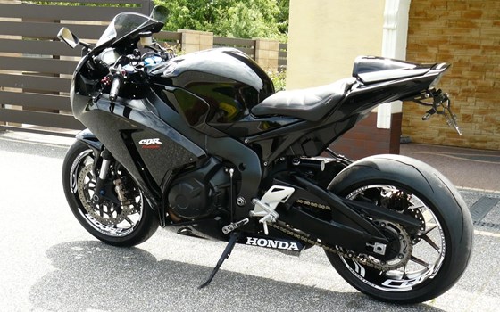 Gebrauchtmotorrad Honda CBR1000RR Fireblade - Bild 7