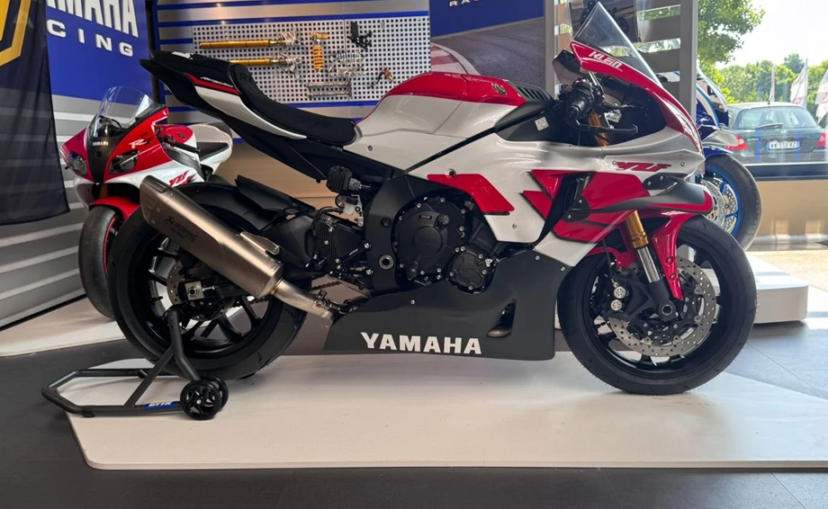 Angebot Yamaha R1 GYTR Bild 5: Angebot Yamaha R1 GYTR