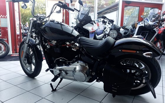 Gebrauchtmotorrad Harley-Davidson Softail Street Bob FXBB - Bild 5