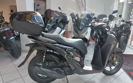 Gebrauchtmotorrad Honda SH125i - Bild 1