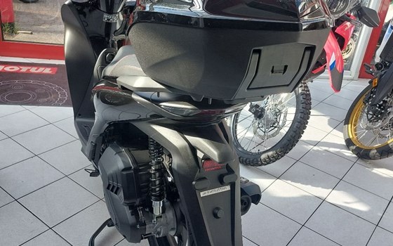 Gebrauchtmotorrad Honda SH125i - Bild 4