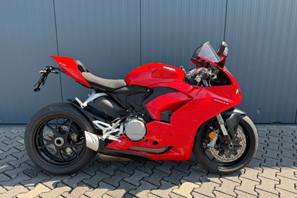 Ducati Panigale V2