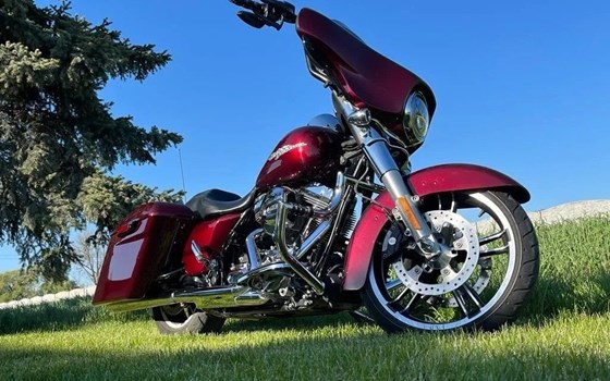 Gebrauchtmotorrad Harley-Davidson Street Glide FLHX - Bild 10