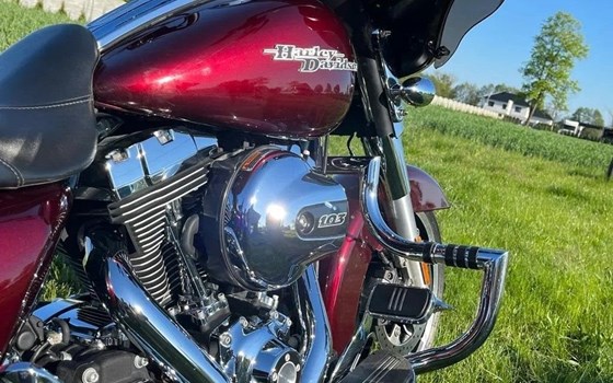 Gebrauchtmotorrad Harley-Davidson Street Glide FLHX - Bild 7