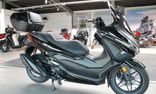 Honda Forza 350