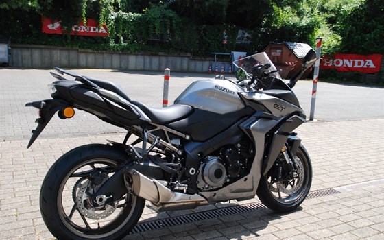 Gebrauchtmotorrad Suzuki GSX-S1000GT - Bild 3