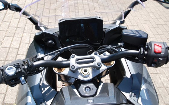 Gebrauchtmotorrad Suzuki GSX-S1000GT - Bild 5