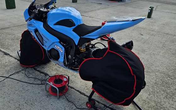 Gebrauchtmotorrad Suzuki GSX-R 1000 - Bild 2 Gebrauchtmotorrad Suzuki GSX-R 1000 - Bild 2