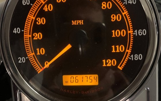 Gebrauchtmotorrad Harley-Davidson Road King Classic FLHRC - Bild 10