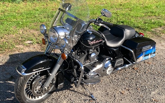 Gebrauchtmotorrad Harley-Davidson Road King Classic FLHRC - Bild 5