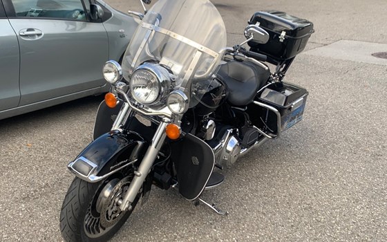 Gebrauchtmotorrad Harley-Davidson Road King Classic FLHRC - Bild 8