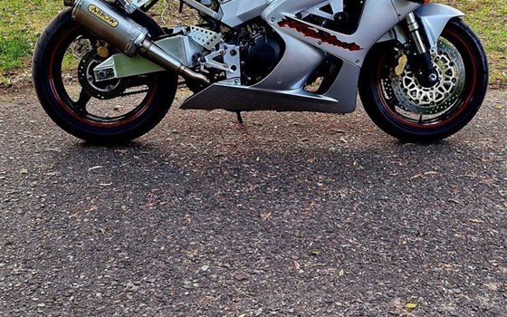Gebrauchtmotorrad Honda CBR 900 RR Fireblade - Bild 6
