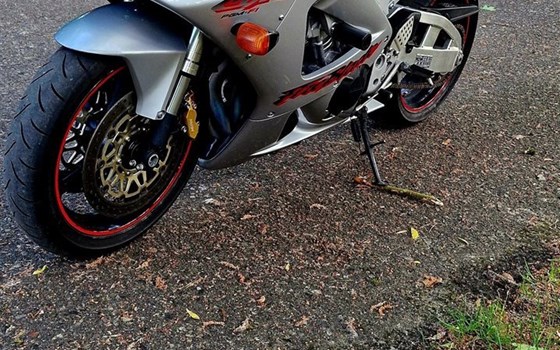 Gebrauchtmotorrad Honda CBR 900 RR Fireblade - Bild 7