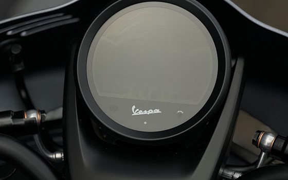 Neufahrzeug Vespa GTV 310 - Bild 7