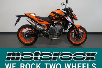 KTM 890 Duke GP