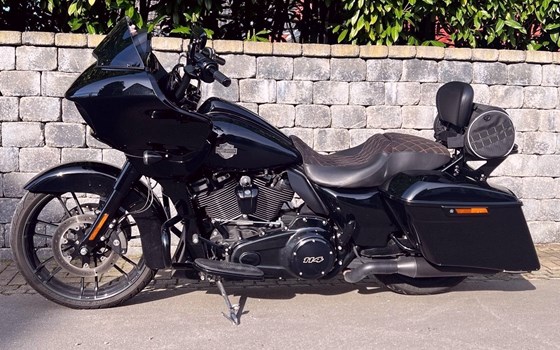 Gebrauchtmotorrad Harley-Davidson Touring Road Glide Special FLTRXS - Bild 1