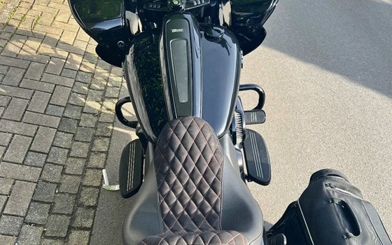 Gebrauchtmotorrad Harley-Davidson Touring Road Glide Special FLTRXS - Bild 2