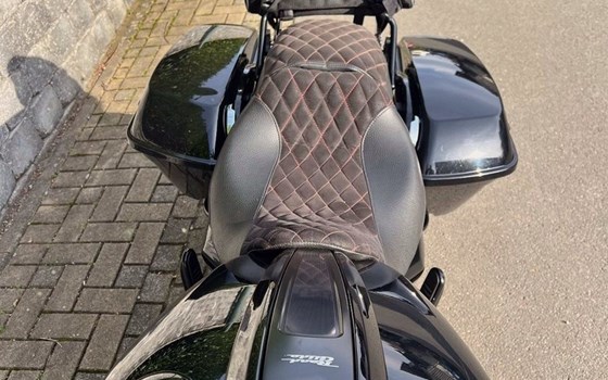 Gebrauchtmotorrad Harley-Davidson Touring Road Glide Special FLTRXS - Bild 9