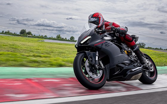 Gebrauchtmotorrad Ducati Panigale V2 - Bild 10