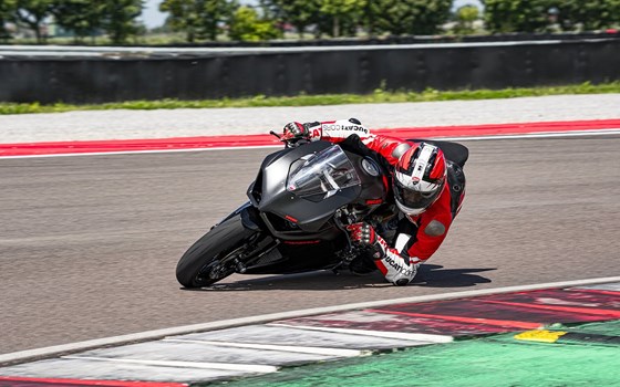 Gebrauchtmotorrad Ducati Panigale V2 - Bild 11