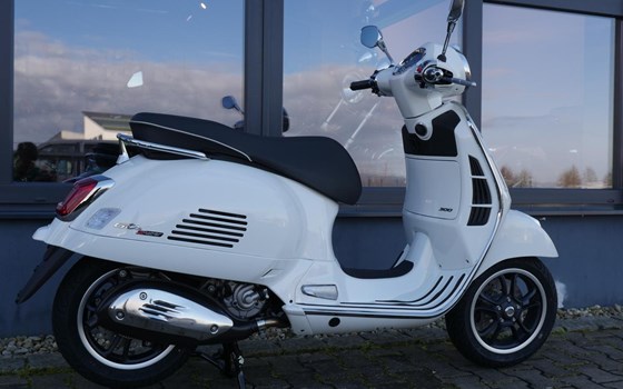 Neufahrzeug Vespa GTS 300 Super - Bild 5