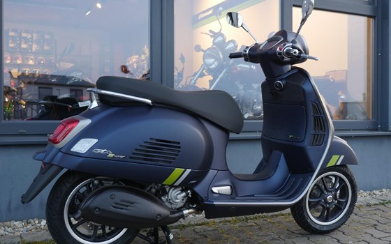 Neufahrzeug Vespa GTS 300 Super Tech - Bild 13