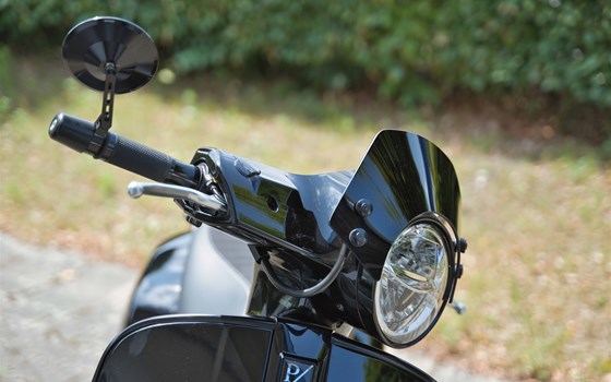 Gebrauchtmotorrad Vespa GTS 300 Super - Bild 2