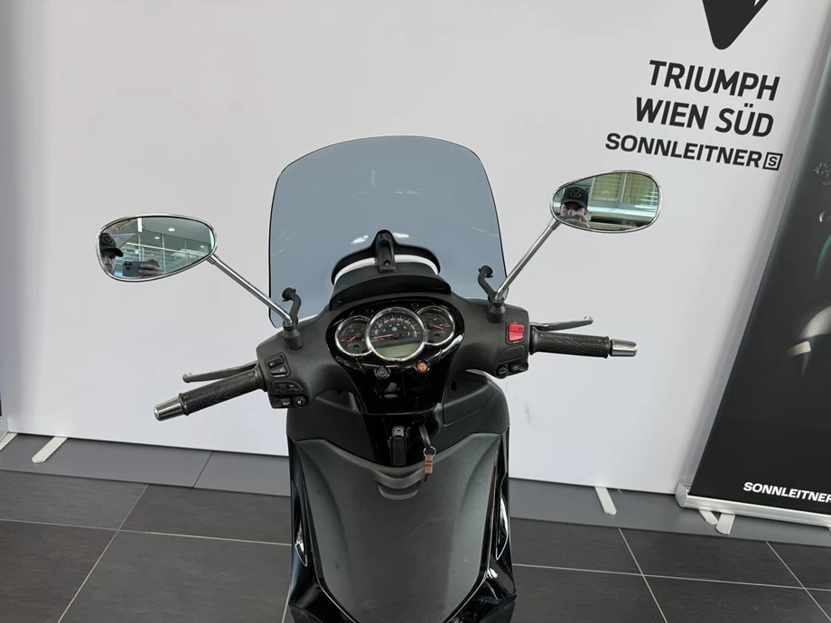 Angebot Piaggio Beverly 300 i.e. Police Bild 7: Angebot Piaggio Beverly 300 i.e. Police