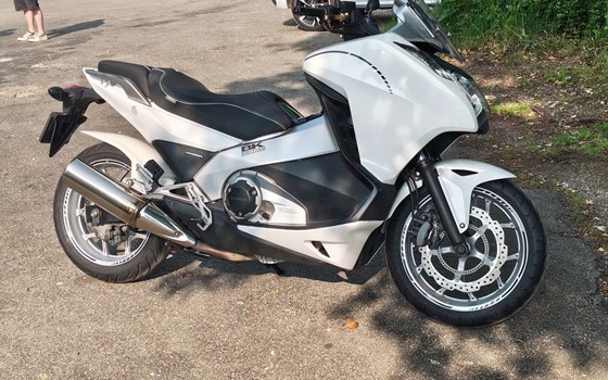 Motorrad Occasion Honda Integra - Bild 7