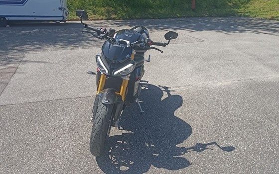 Gebrauchtmotorrad Triumph Speed Triple 1200 RS - Bild 1