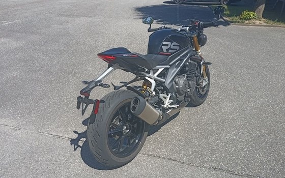 Gebrauchtmotorrad Triumph Speed Triple 1200 RS - Bild 4
