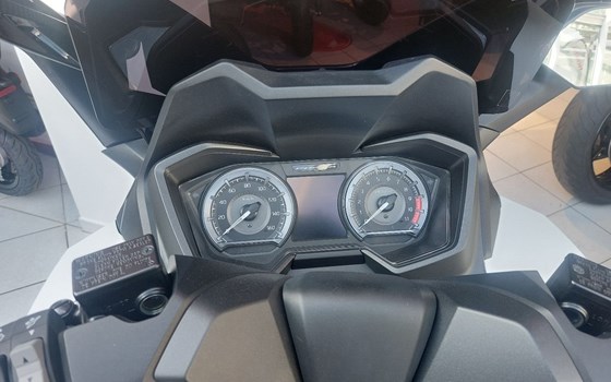 Gebrauchtmotorrad Honda Forza 350 - Bild 6