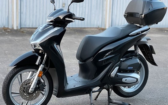 Gebrauchtmotorrad Honda SH125 - Bild 1 Gebrauchtmotorrad Honda SH125 - Bild 1
