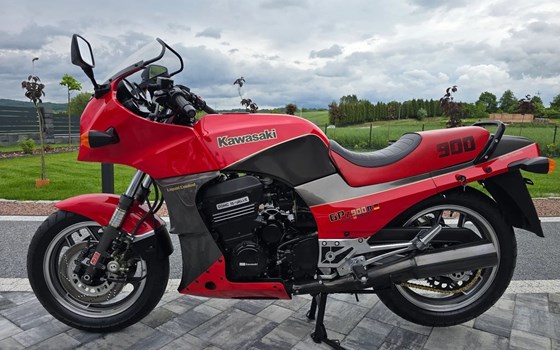 Gebrauchtmotorrad Kawasaki GPZ 900 R - Bild 3