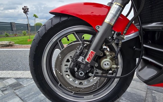 Gebrauchtmotorrad Kawasaki GPZ 900 R - Bild 9