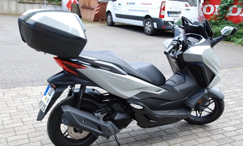 Honda Forza 125