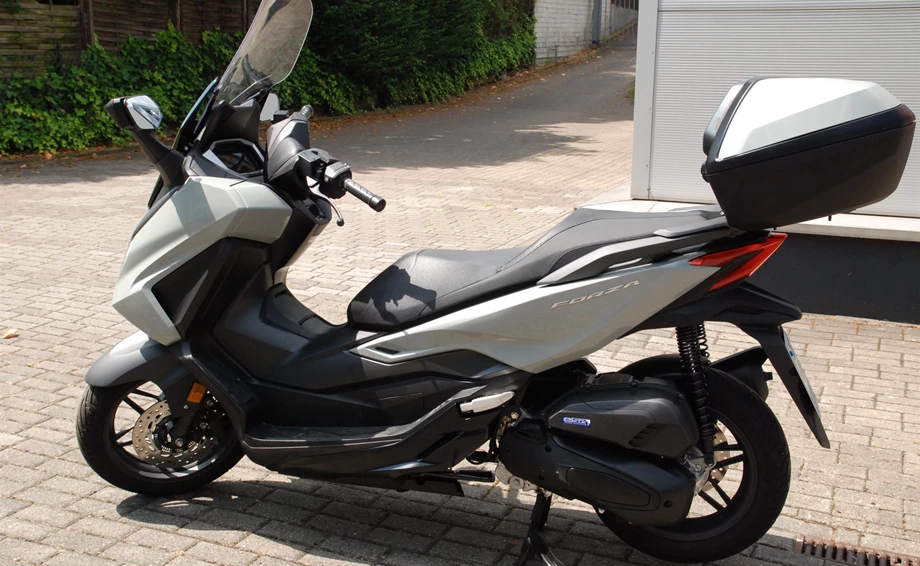 Offer Honda Forza 125 Bild 9: Offer Honda Forza 125
